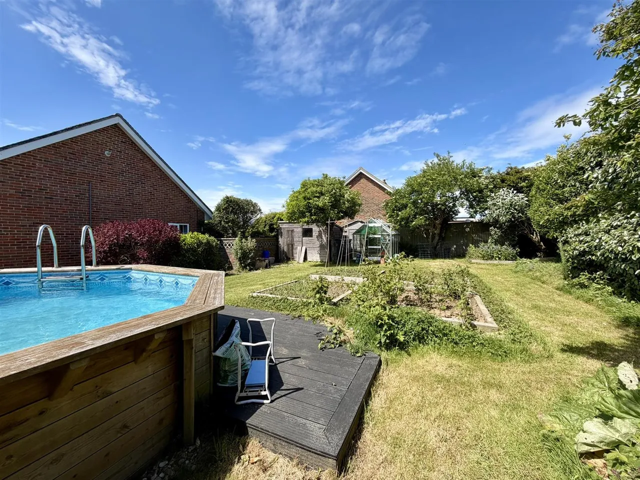 Poynings Close, Seaford, photo 28