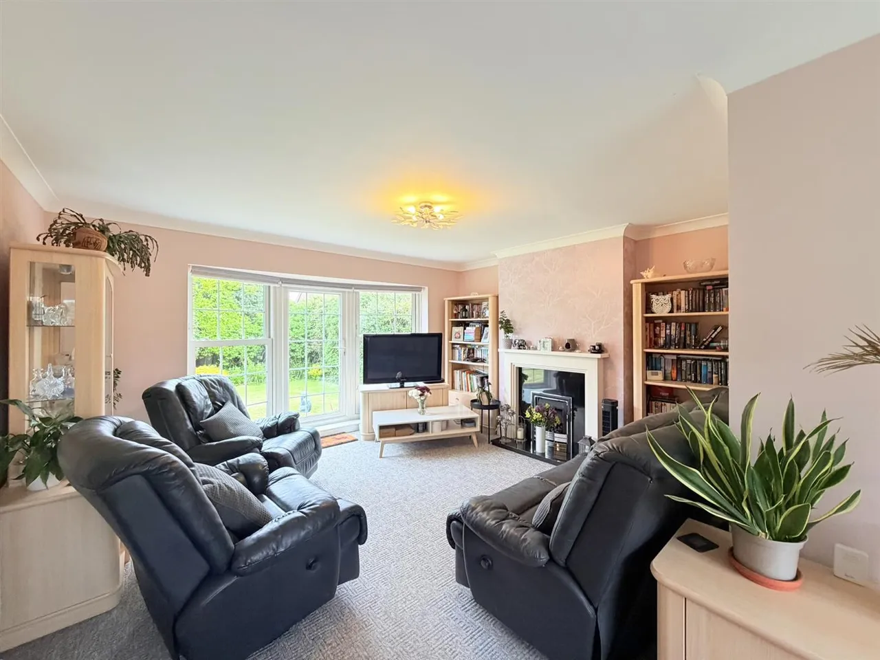 Poynings Close, Seaford, photo 18