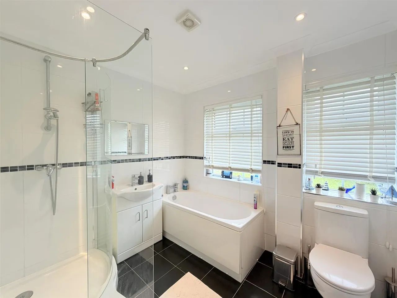 Poynings Close, Seaford, photo 5