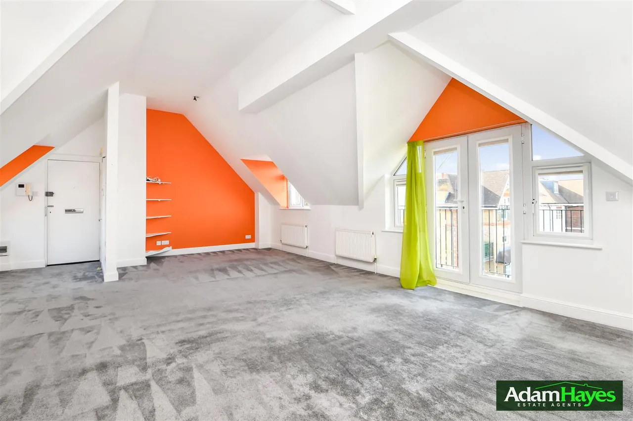 Hendon Lane, Finchley, N3, photo 2