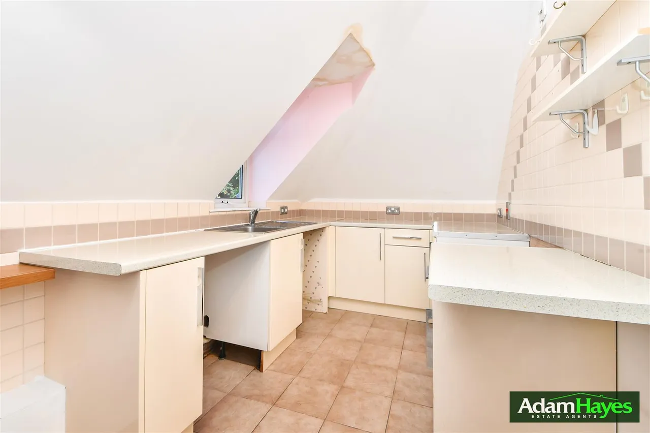 Hendon Lane, Finchley, N3, photo 3