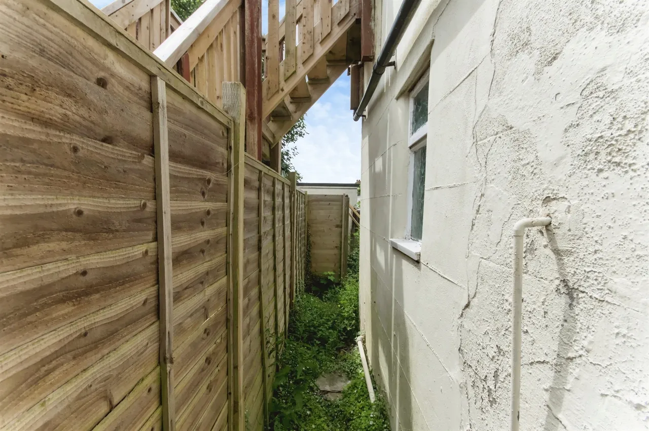 Holliers Hill, Bexhill-On-Sea, photo 12