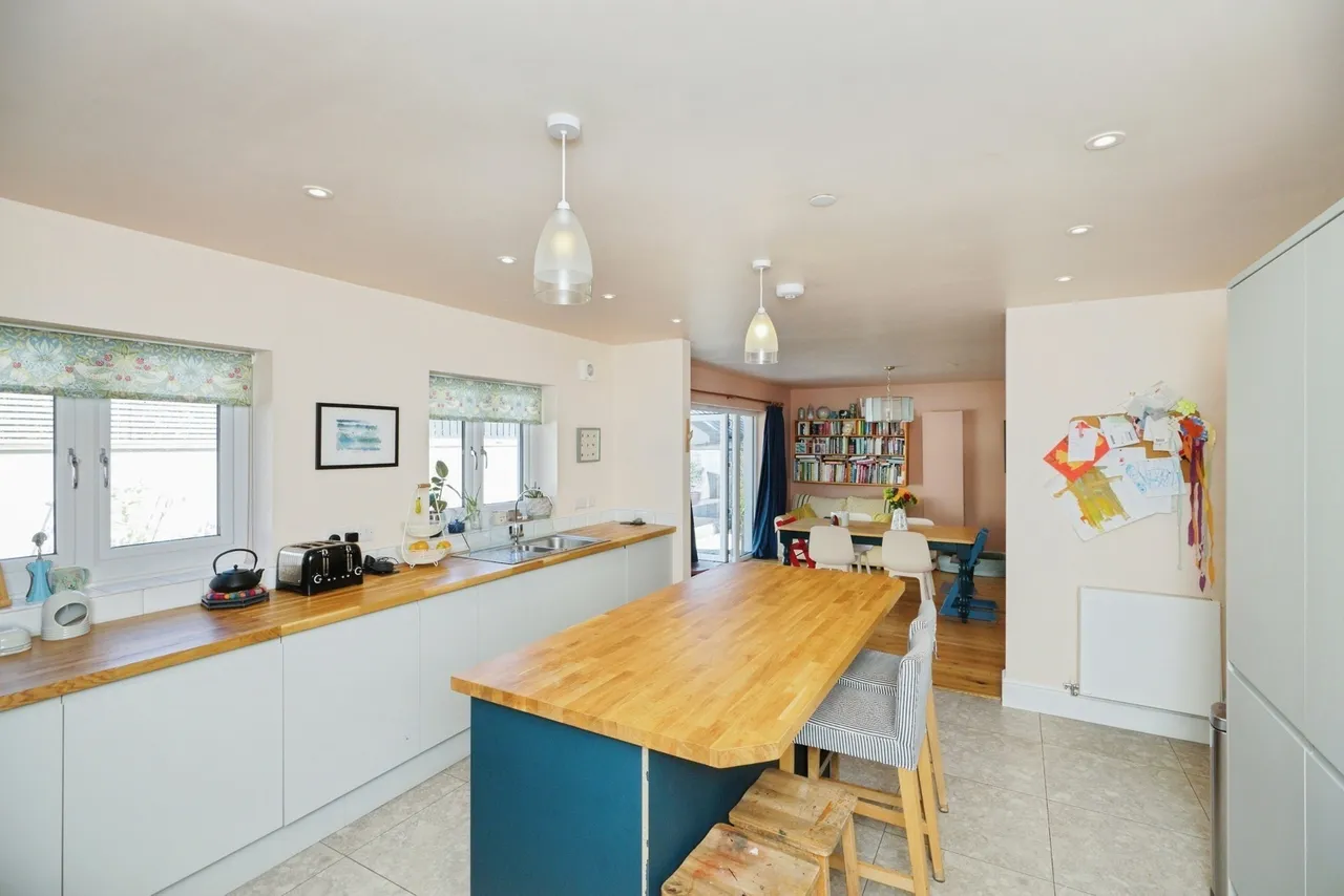 Bryniau Hendre, Penrhyndeudraeth, LL48, photo 20