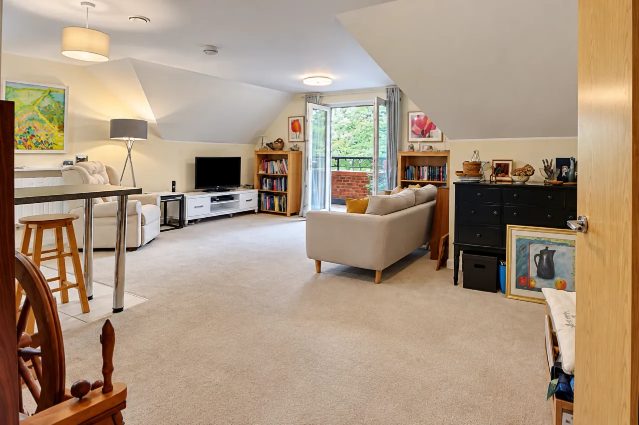 Cedar Avenue, Alsager, photo 5