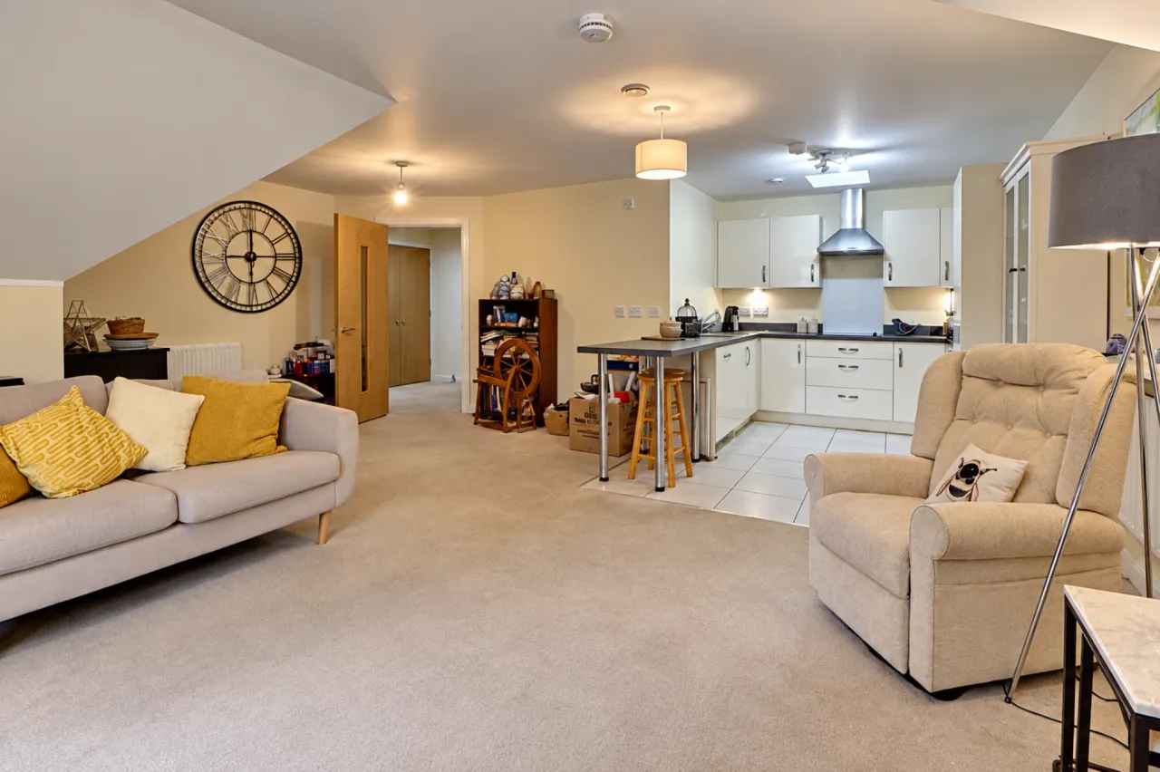Cedar Avenue, Alsager, photo 6