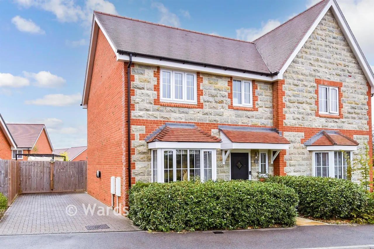 3 bed house for sale, Holdgate Road, Otham, ME15