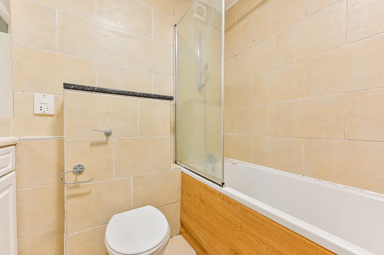 London, SW11, photo 6