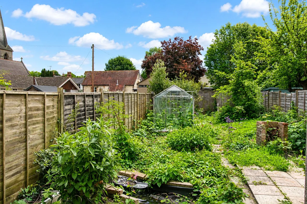 Ackender Road, Alton, GU34, photo 10