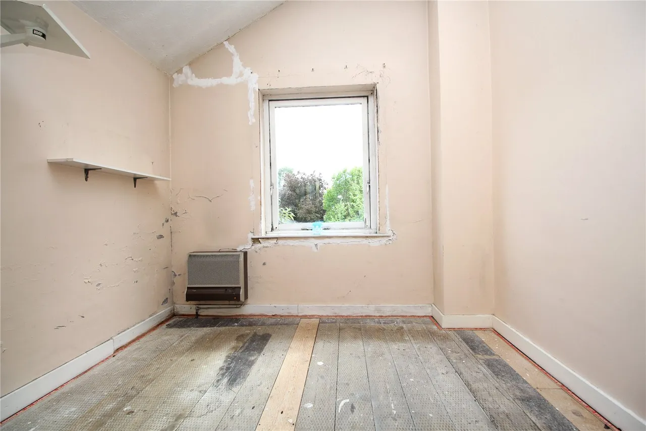 Ackender Road, Alton, GU34, photo 9