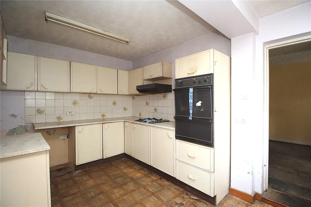 Ackender Road, Alton, GU34, photo 6