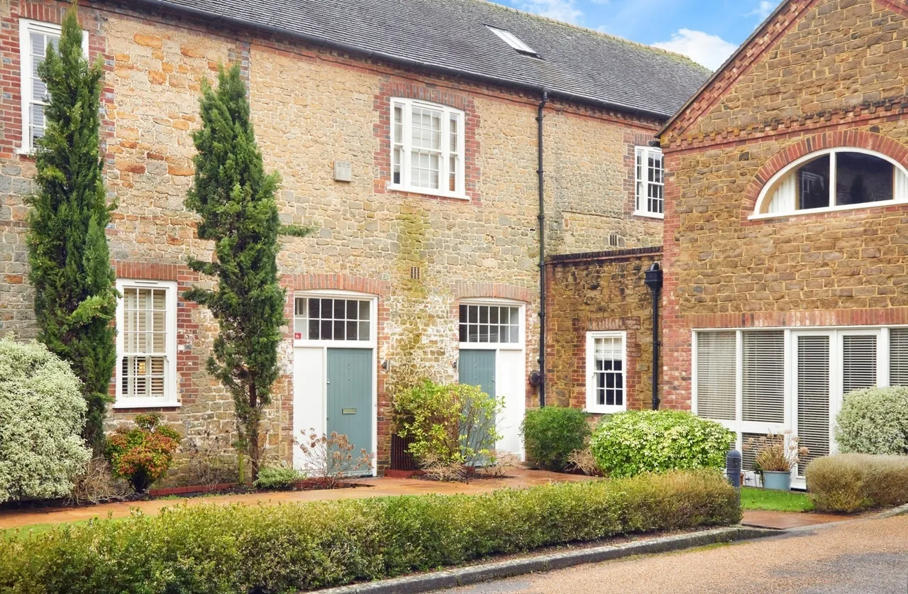 Dodsley Lane, Midhurst, GU29, photo 4