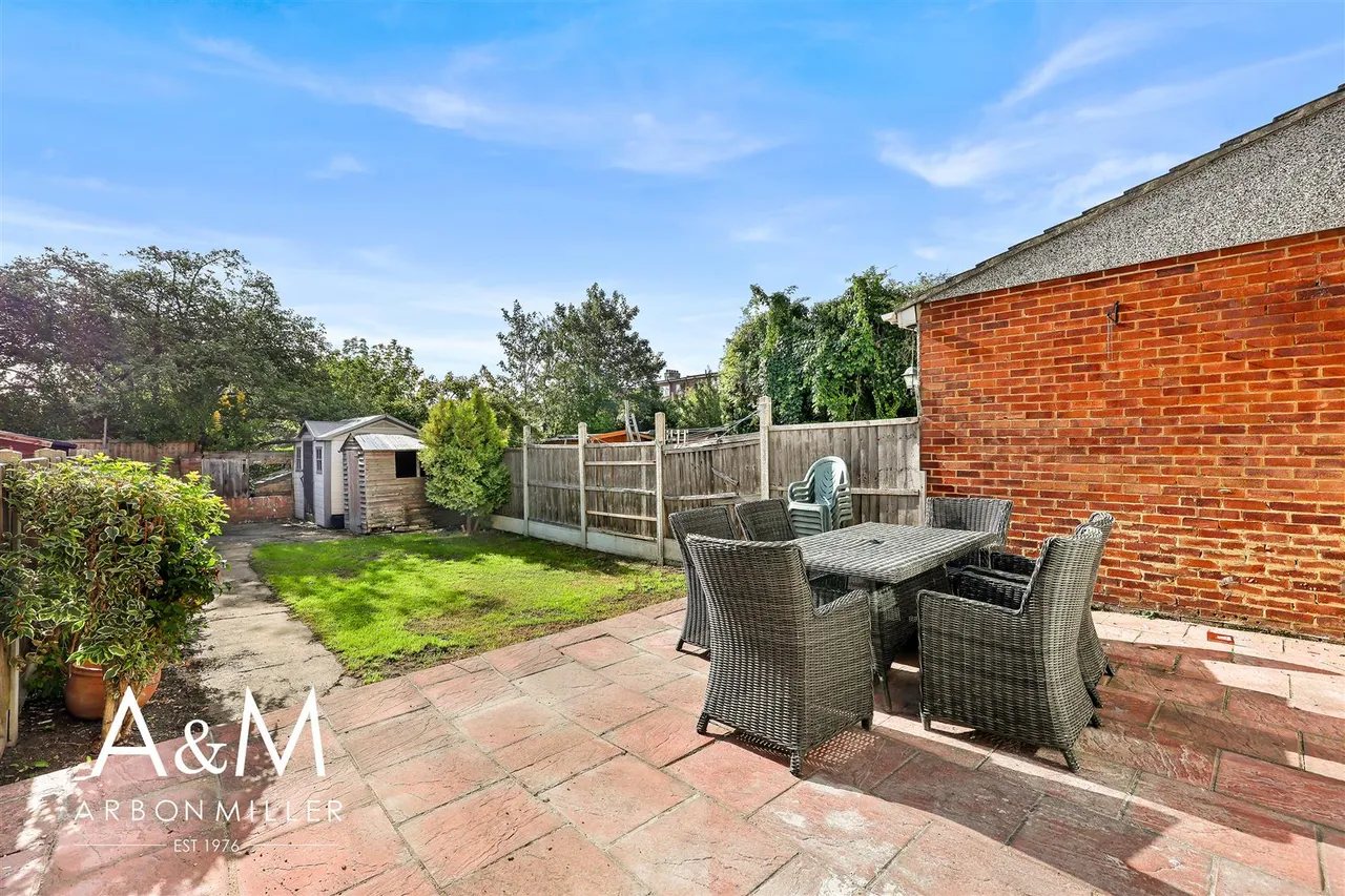 Ashurst Drive, Gants Hill, IG2, photo 23