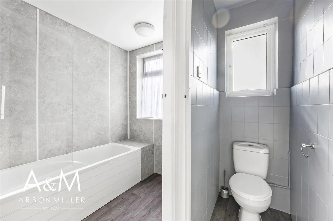 Ashurst Drive, Gants Hill, IG2, photo 16