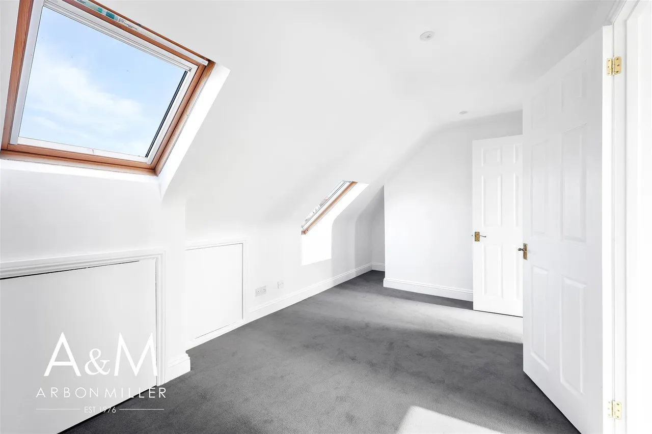 Ashurst Drive, Gants Hill, IG2, photo 20