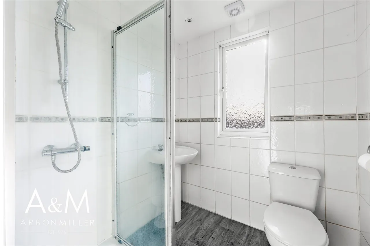 Ashurst Drive, Gants Hill, IG2, photo 22