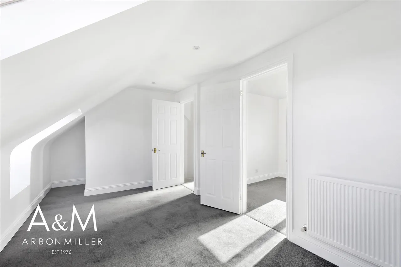 Ashurst Drive, Gants Hill, IG2, photo 21