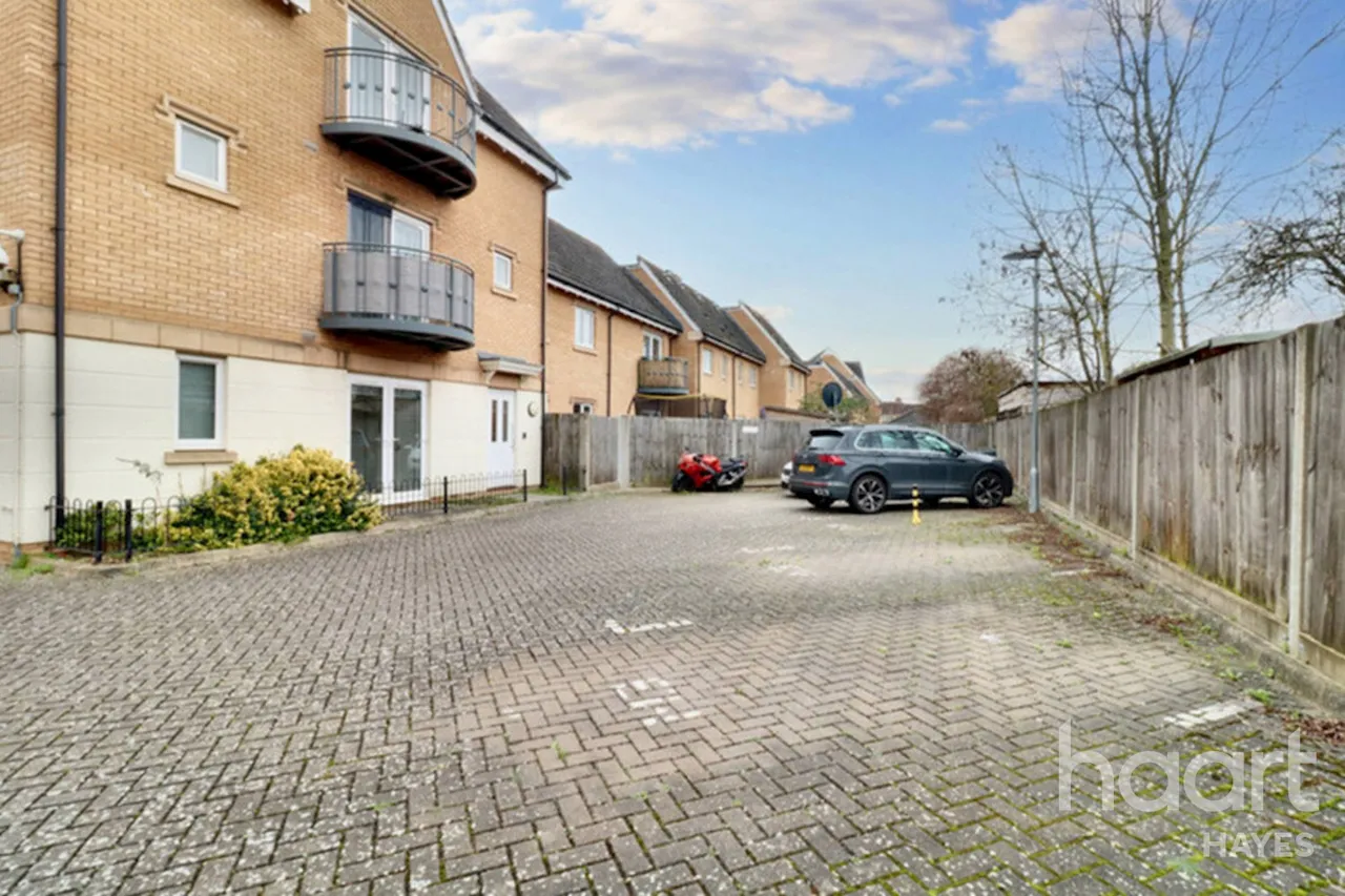 Varcoe Gardens, Hayes, UB3, photo 11