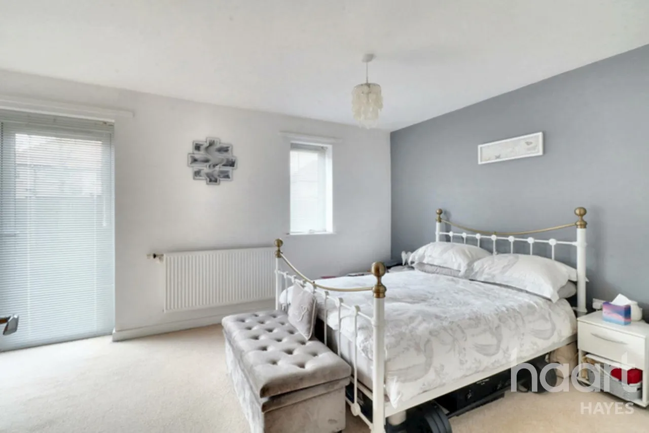 Varcoe Gardens, Hayes, UB3, photo 6