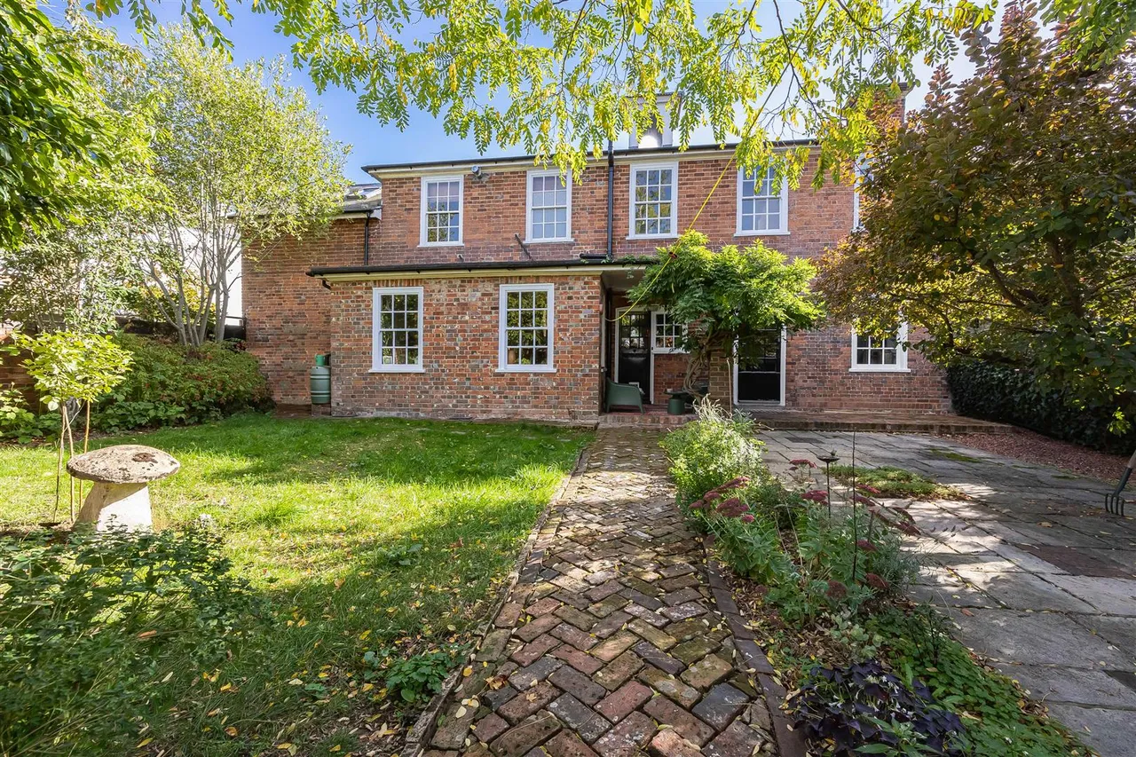 Surley Row, Emmer Green, RG4, photo 15