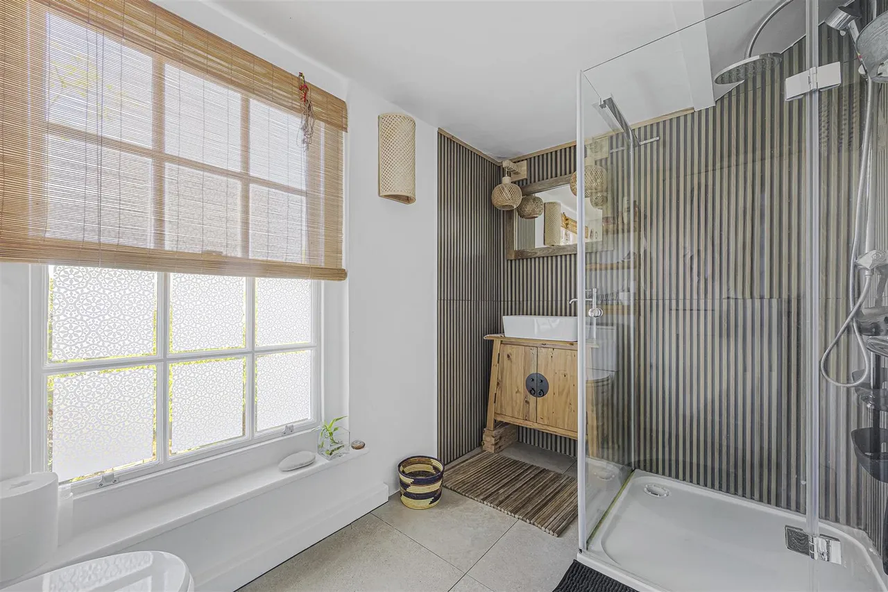 Surley Row, Emmer Green, RG4, photo 6