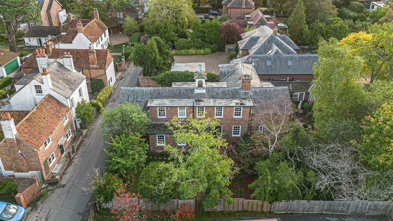 Surley Row, Emmer Green, RG4, photo 26