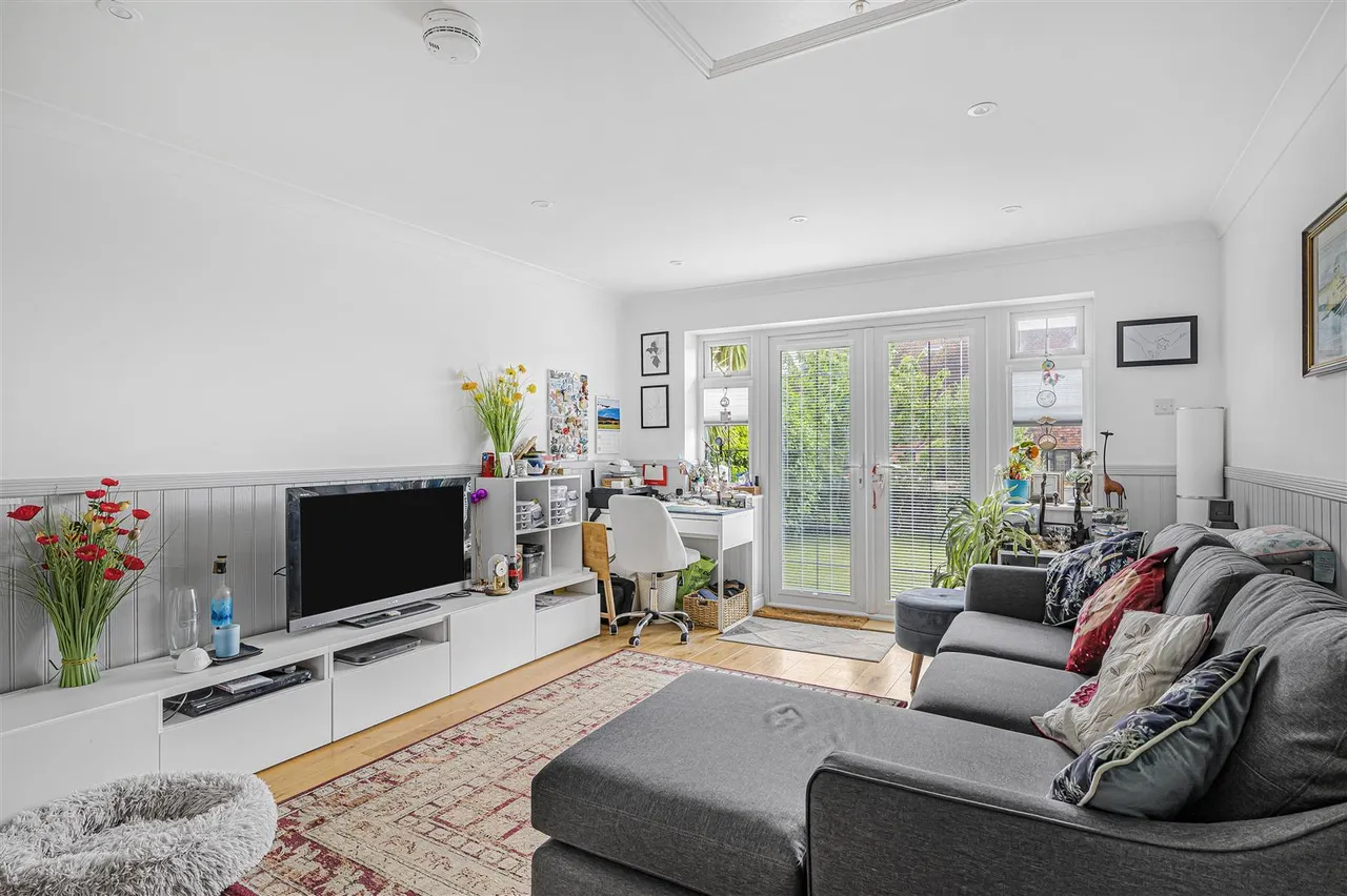 Cuckmere Road, Seaford, photo 19
