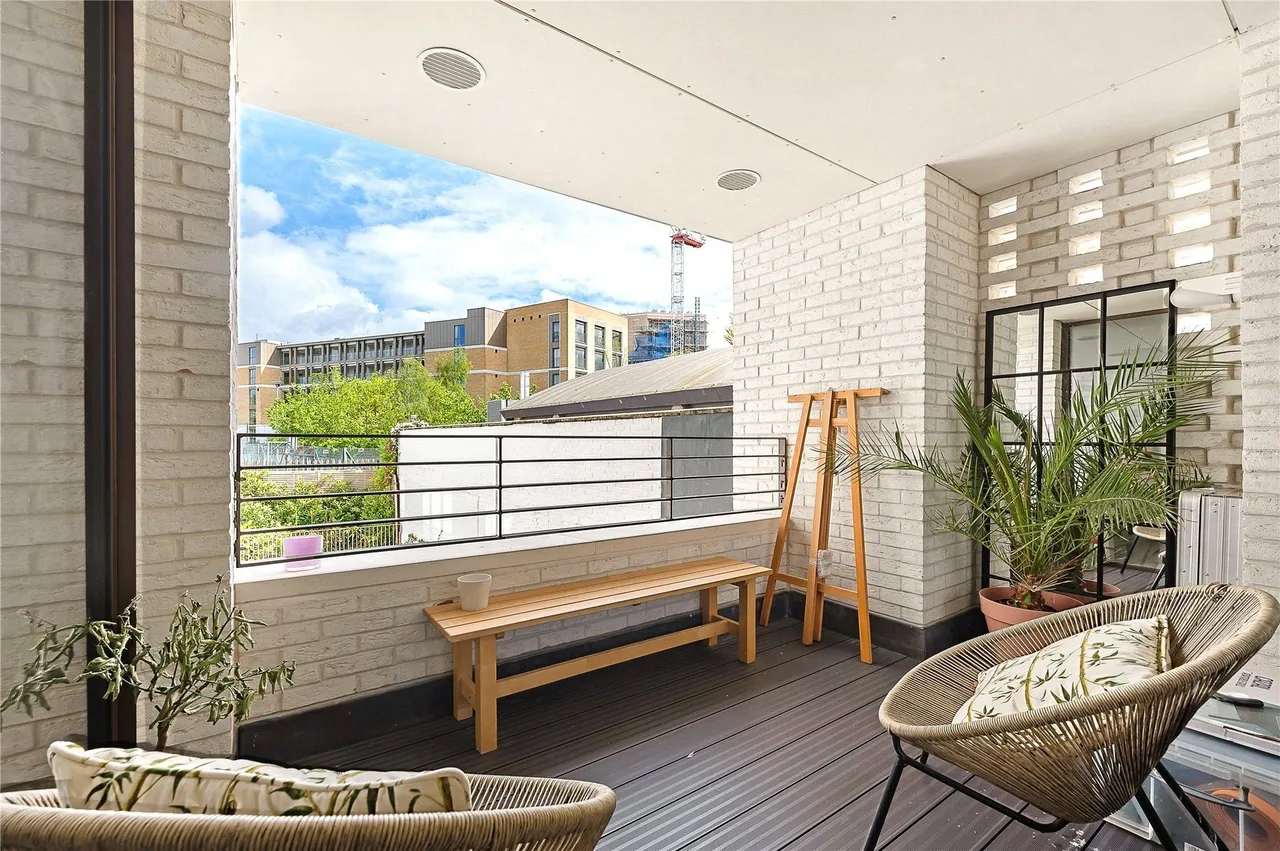 Haverstock Hill, London, NW3, photo 3