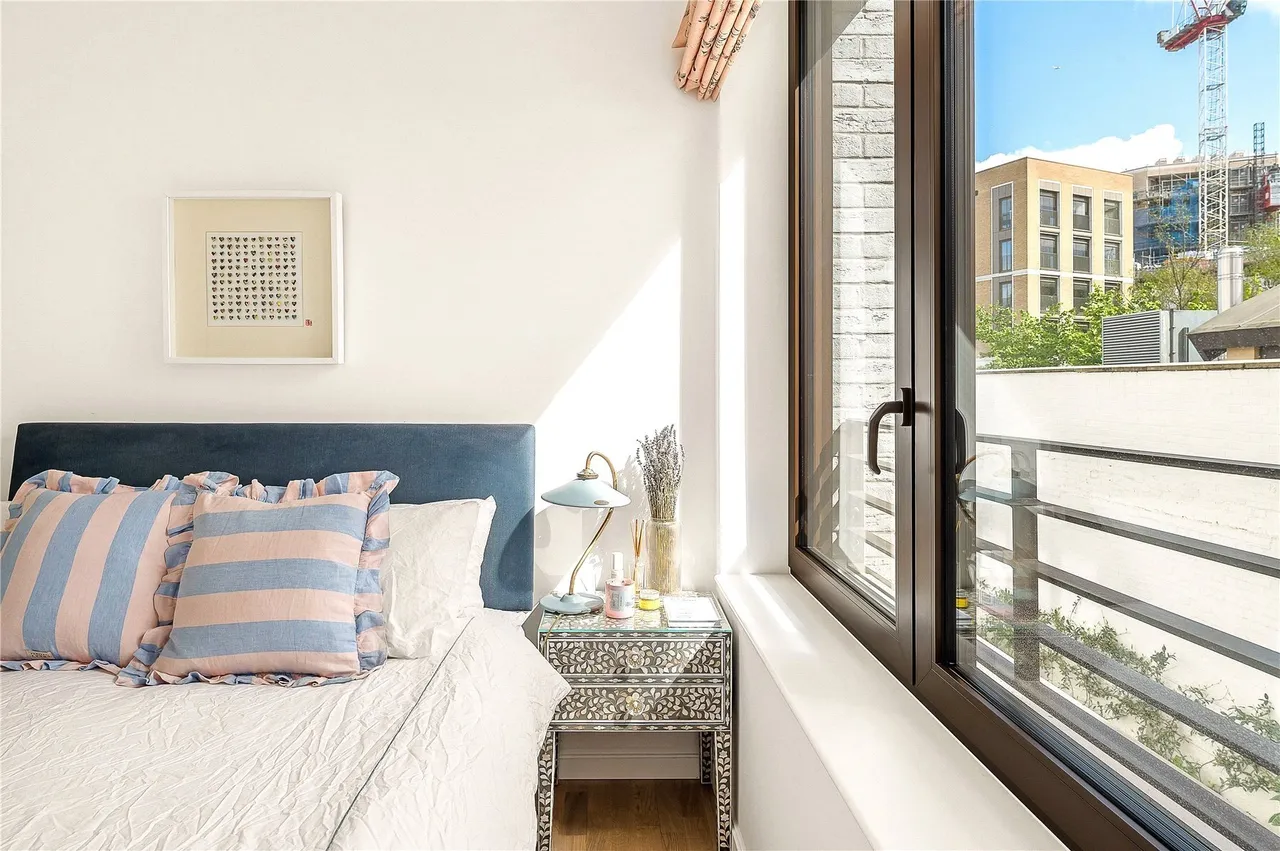 Haverstock Hill, London, NW3, photo 9