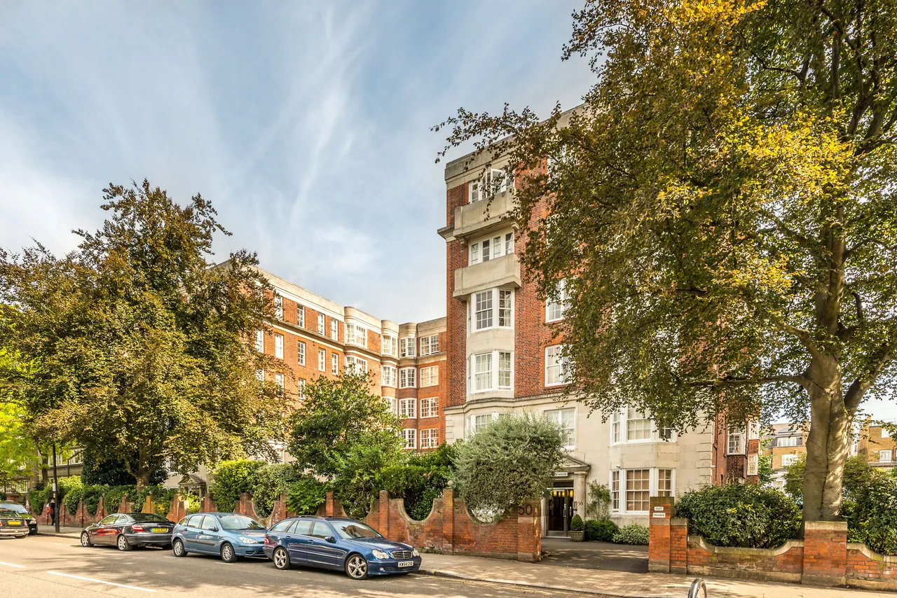 3 bed flat for sale — 102 Princes House, 50 Kensington Park Road, London