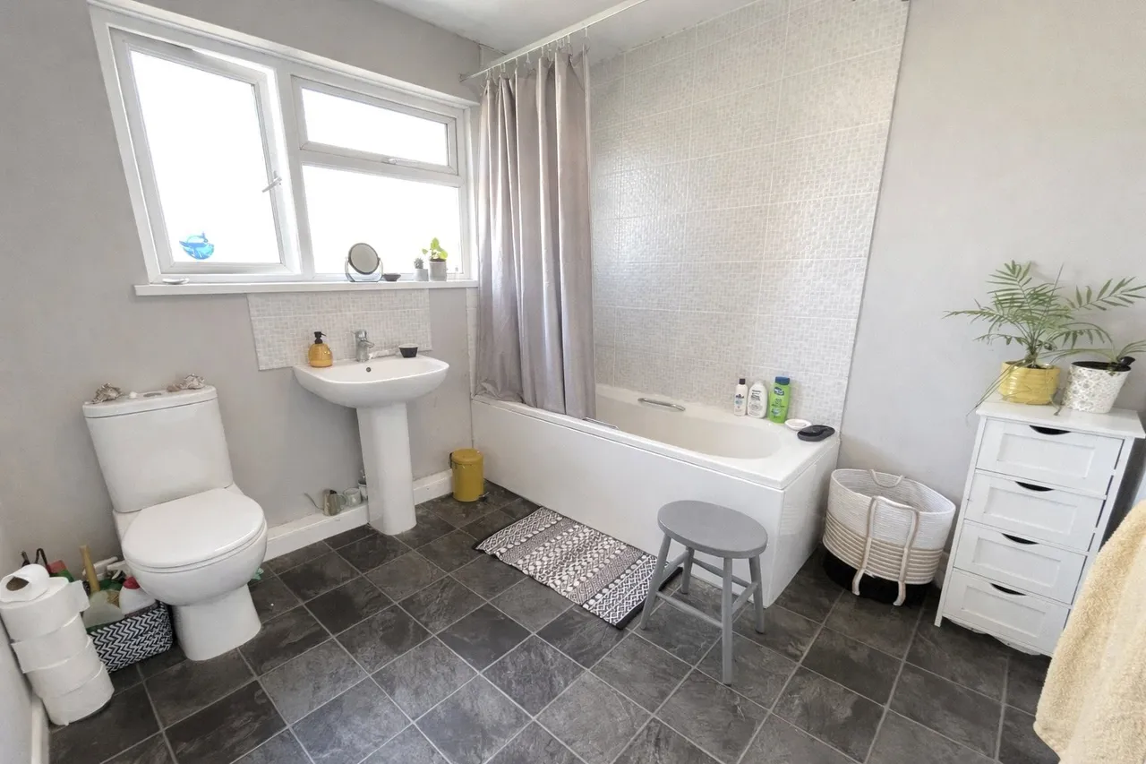 Mount Pleasant Way, Milford Haven, SA73, photo 15