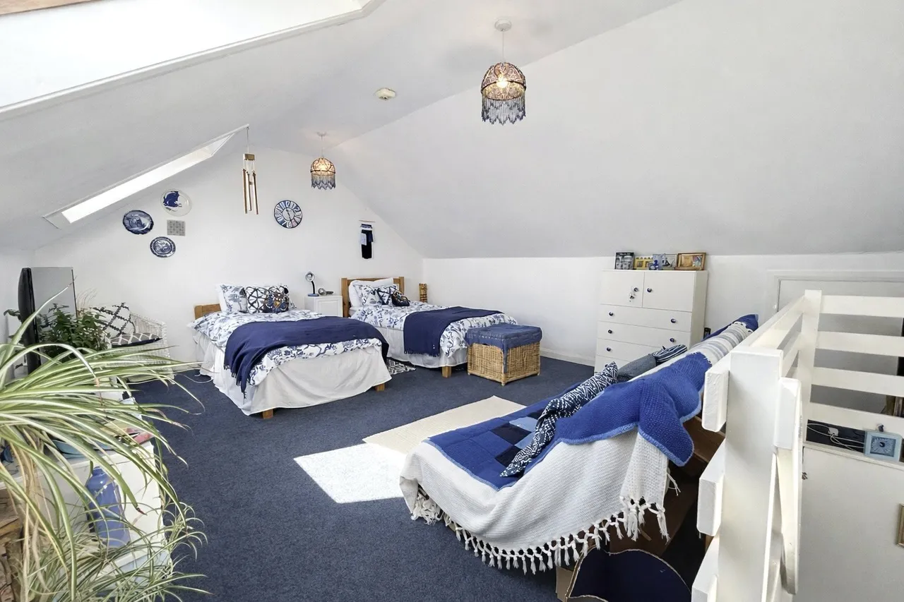 Mount Pleasant Way, Milford Haven, SA73, photo 11