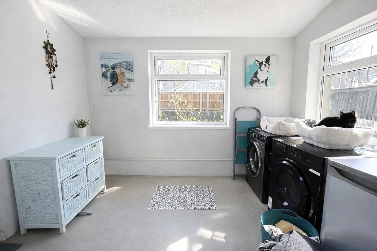 Mount Pleasant Way, Milford Haven, SA73, photo 9