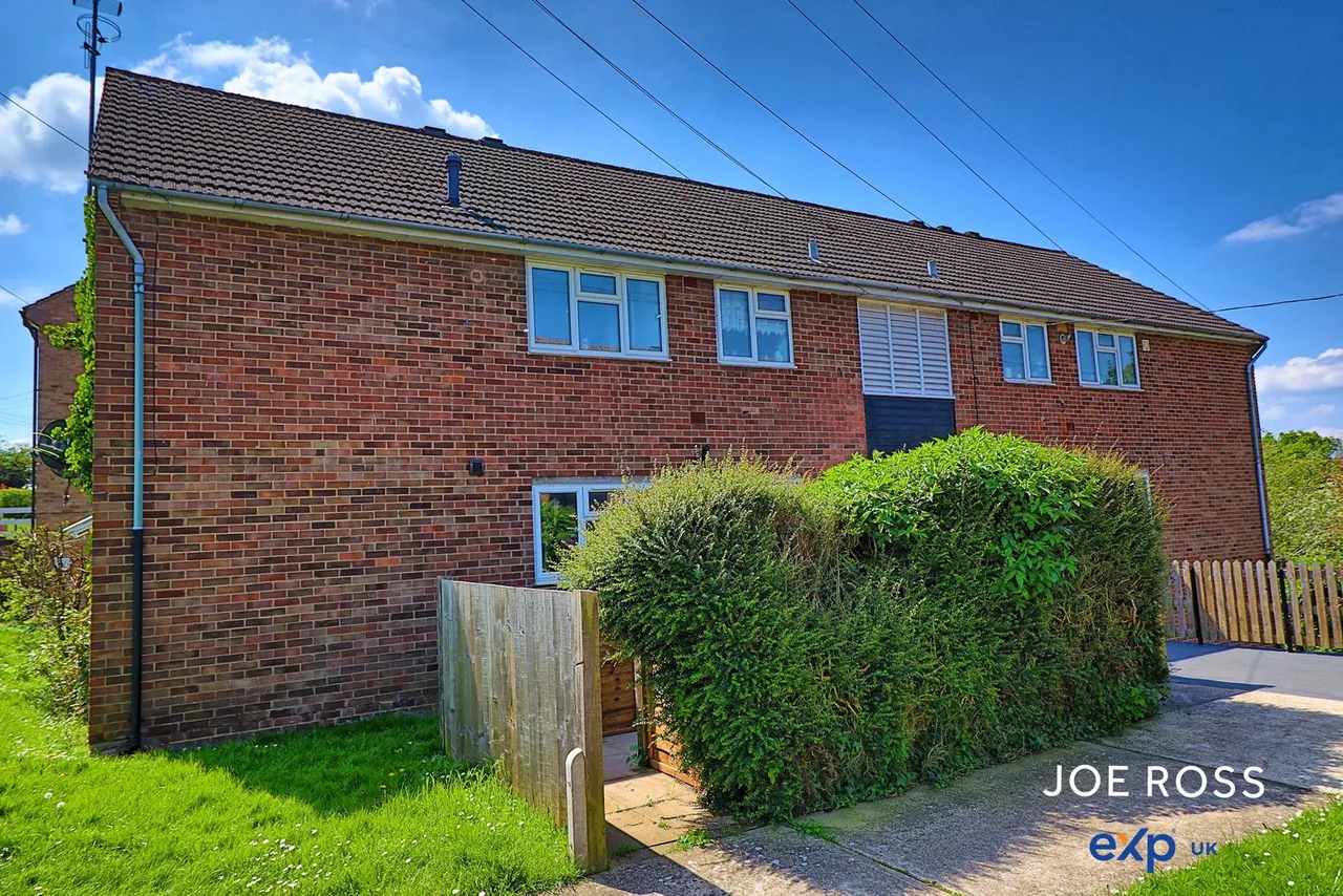 2 bed flat for sale, St. Giles Crescent, Maldon, CM9