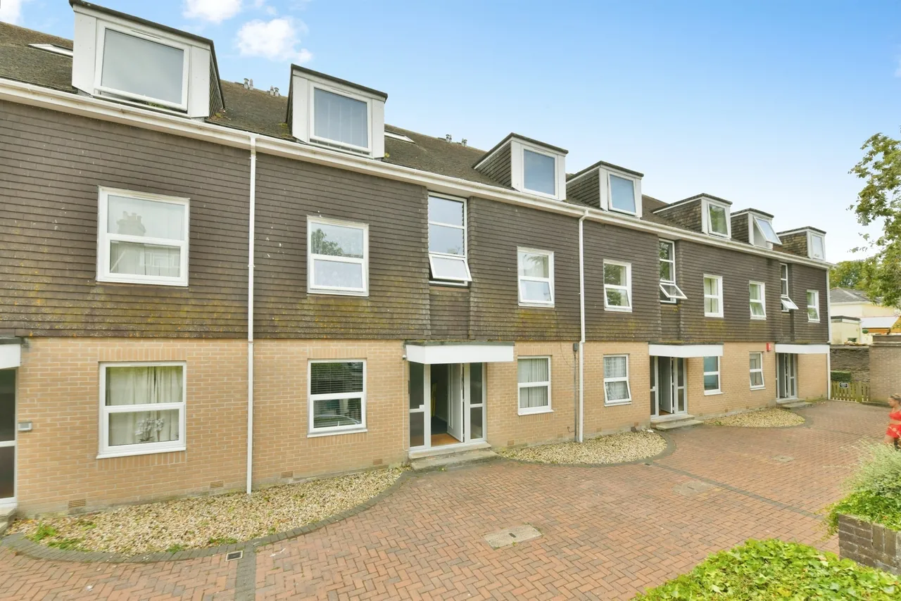 1 bed flat for sale — Stopford Place, Plymouth