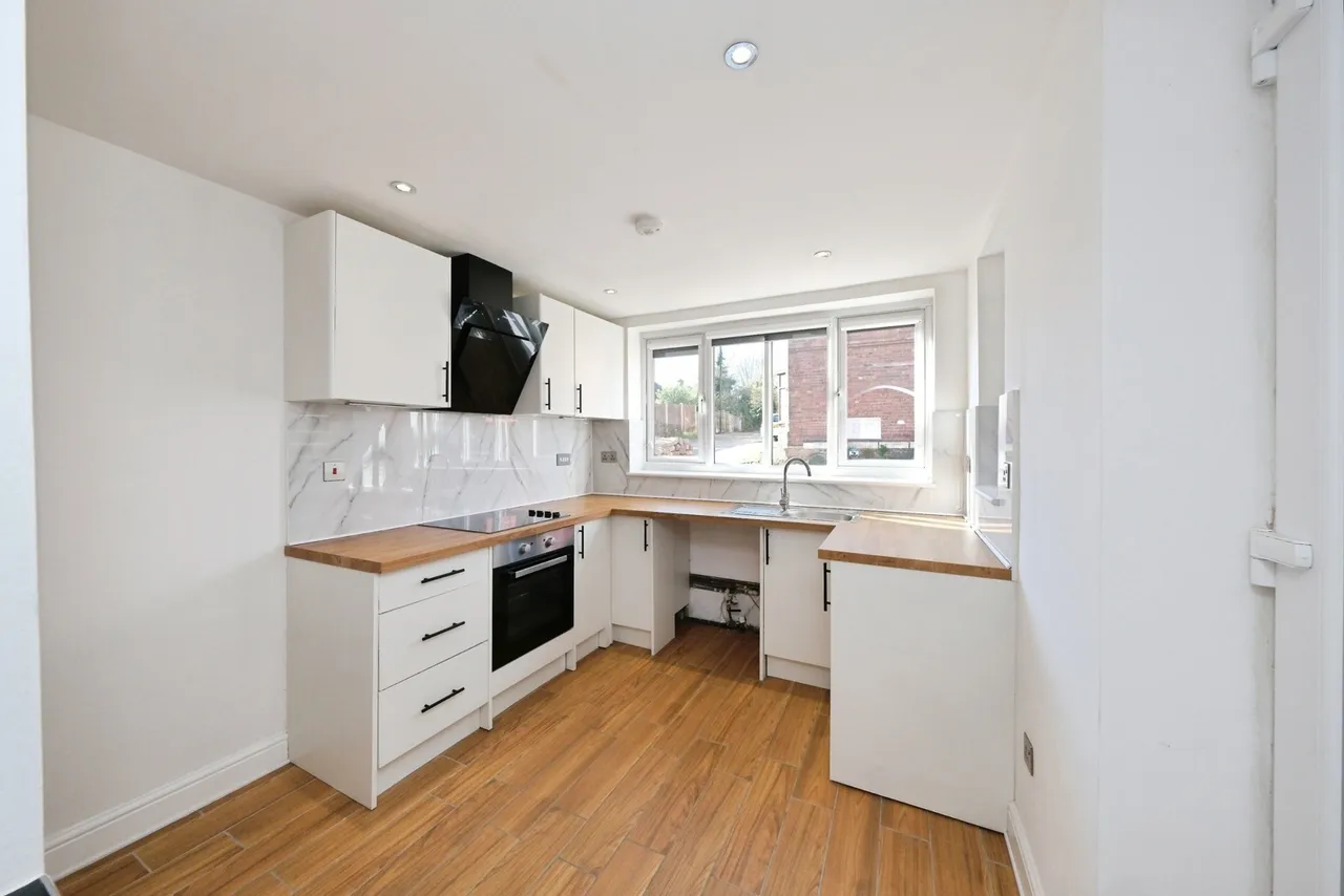 School Terrace, Conisbrough, Doncaster, South Yorkshire, DN12, photo 2