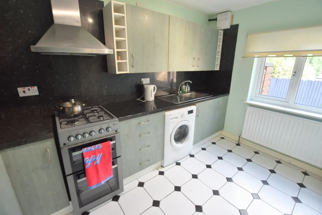 Buckingham Gate, Eaglestone, MK6, photo 2