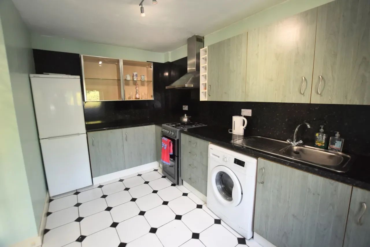 Buckingham Gate, Eaglestone, MK6, photo 5