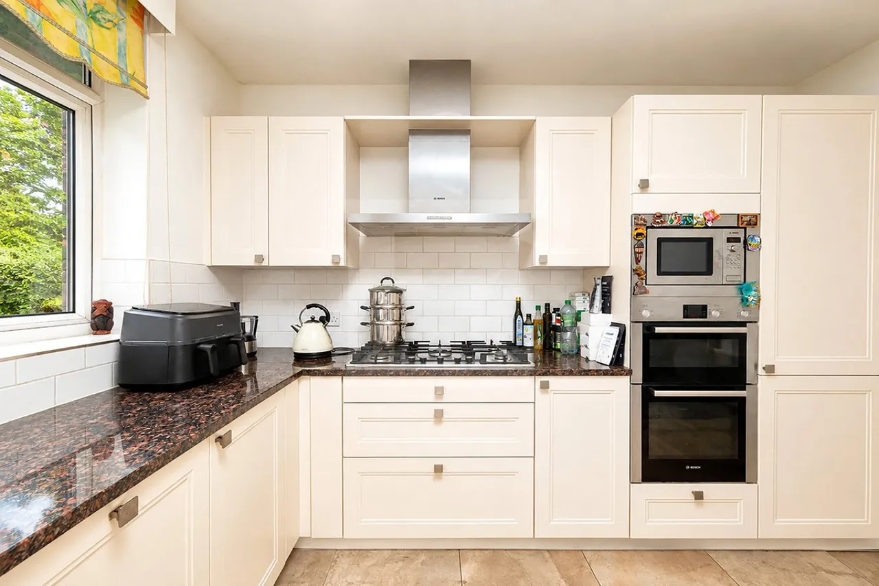 Copthall Gardens, Mill Hill, NW7, photo 13