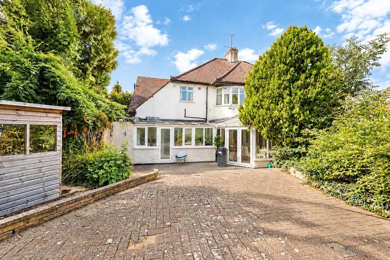 Copthall Gardens, Mill Hill, NW7, photo 5