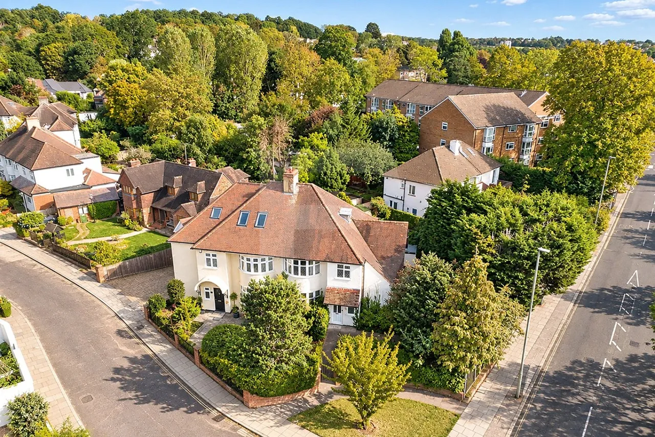 Copthall Gardens, Mill Hill, NW7, photo 22