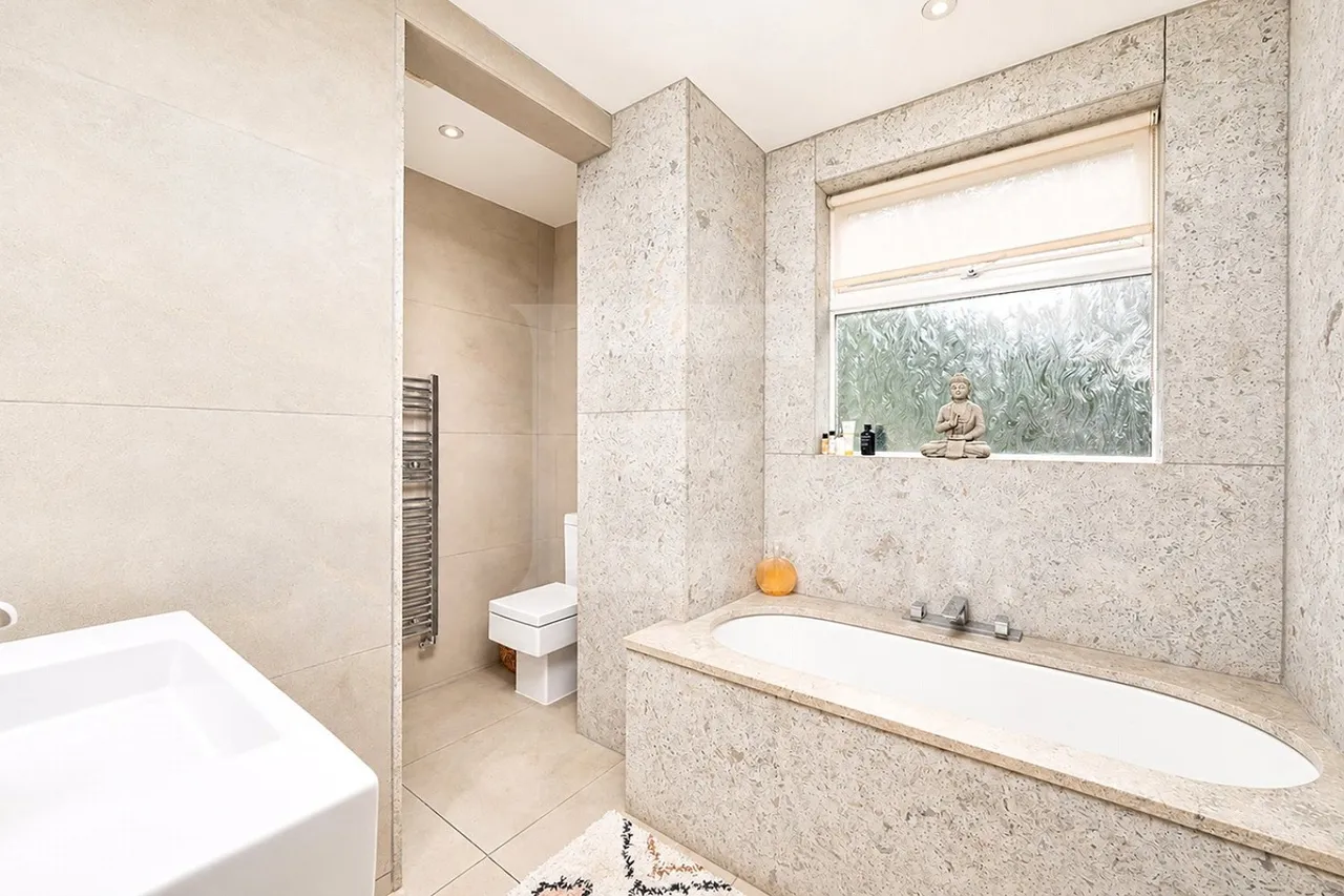 Copthall Gardens, Mill Hill, NW7, photo 10