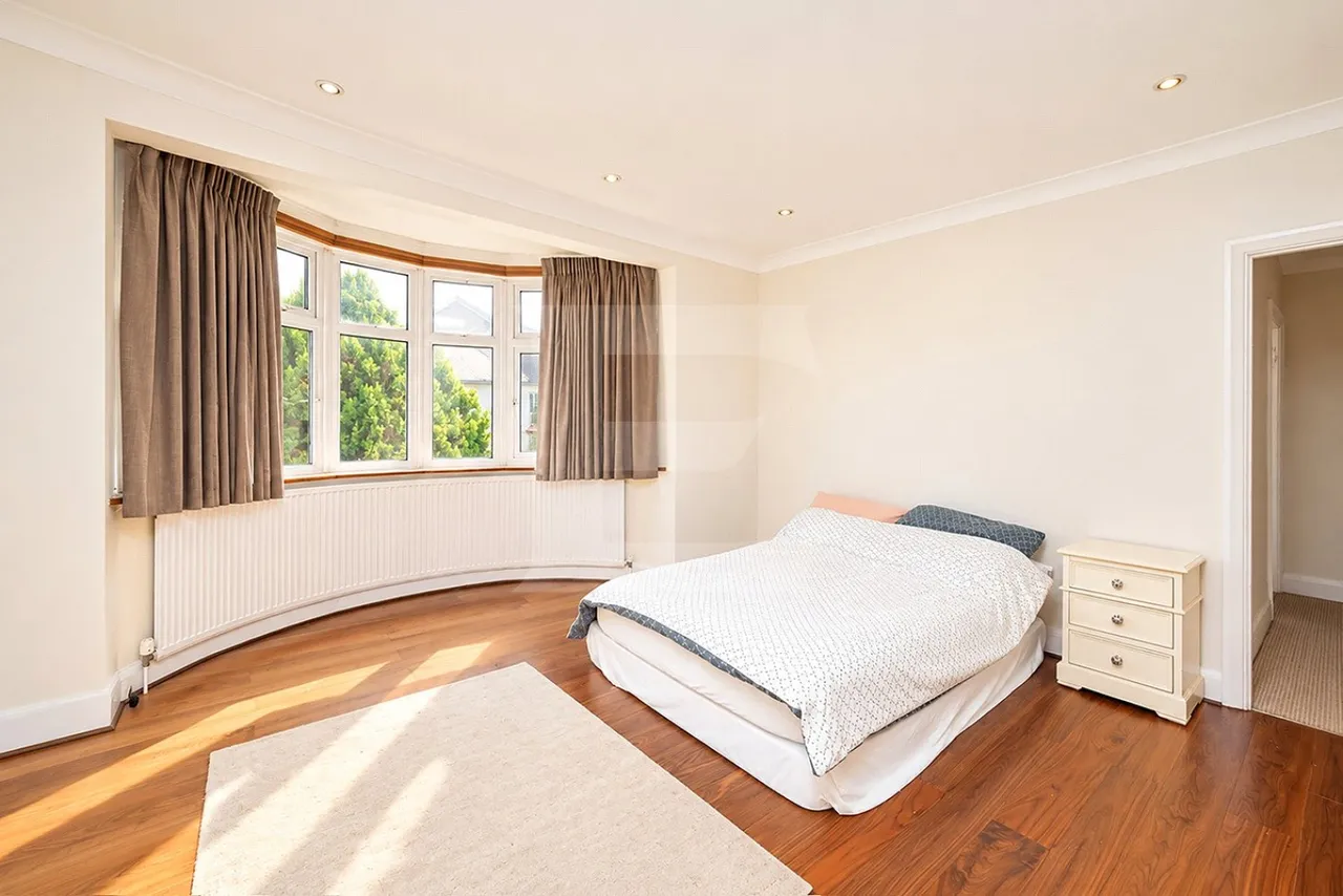 Copthall Gardens, Mill Hill, NW7, photo 16