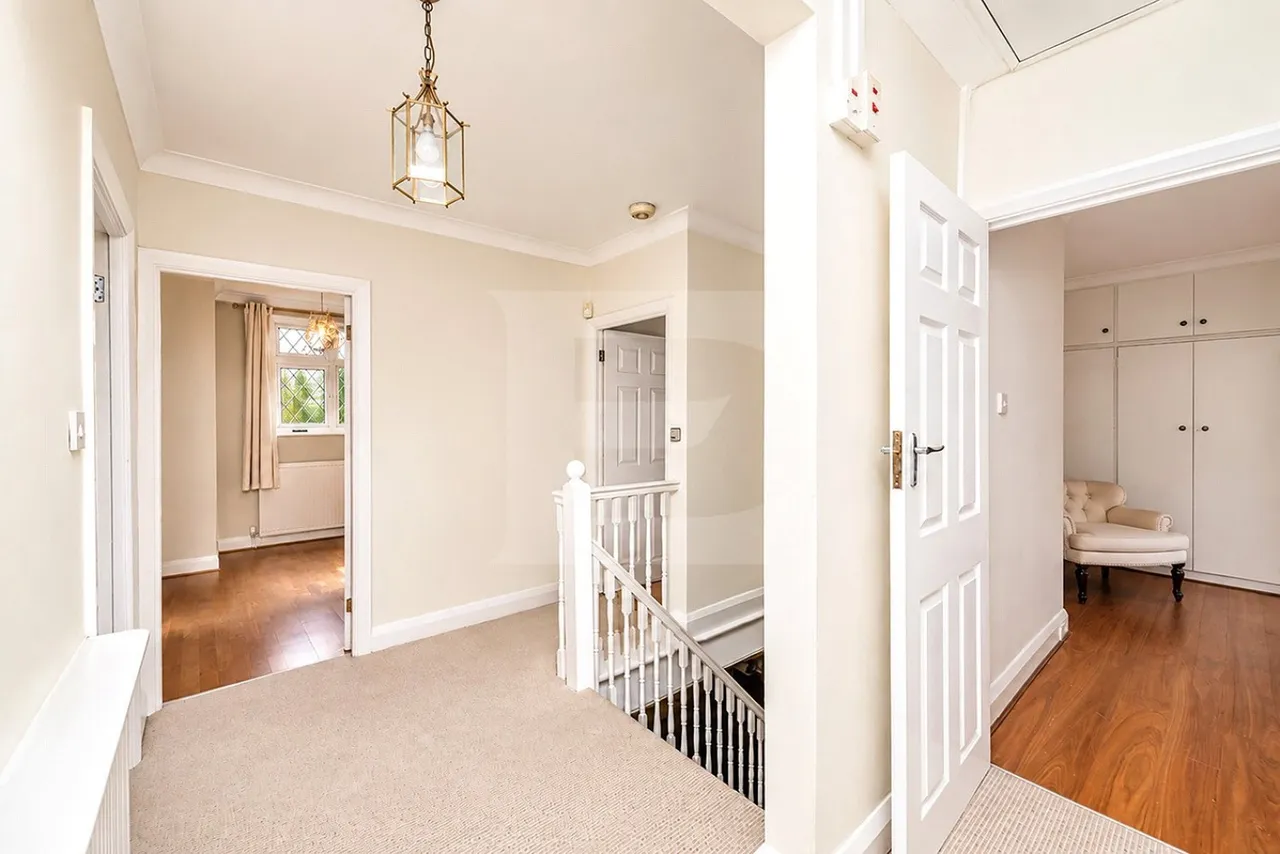 Copthall Gardens, Mill Hill, NW7, photo 15