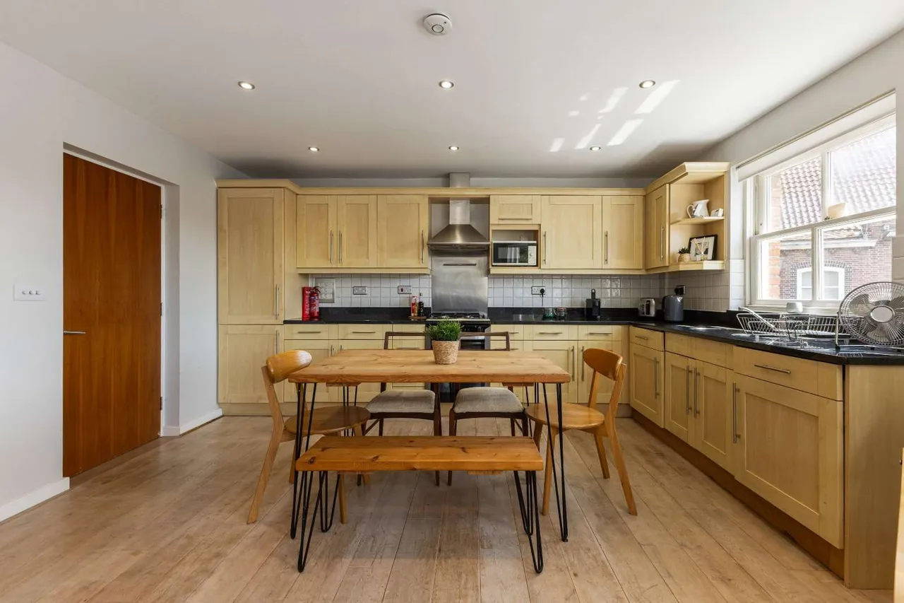 Sussex Street, Winchester, Hampshire, SO23 8BH, photo 3