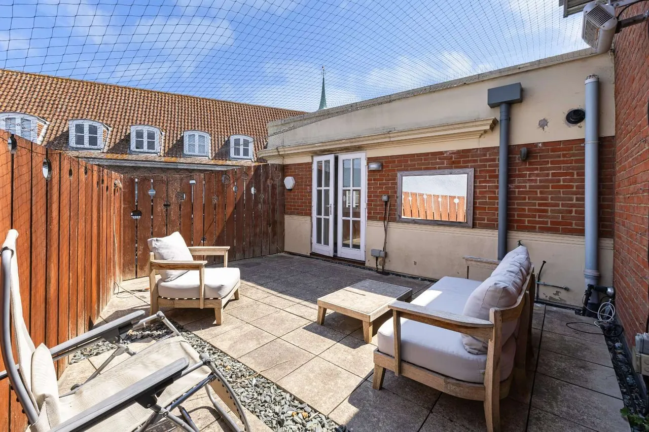 Sussex Street, Winchester, Hampshire, SO23 8BH, photo 8