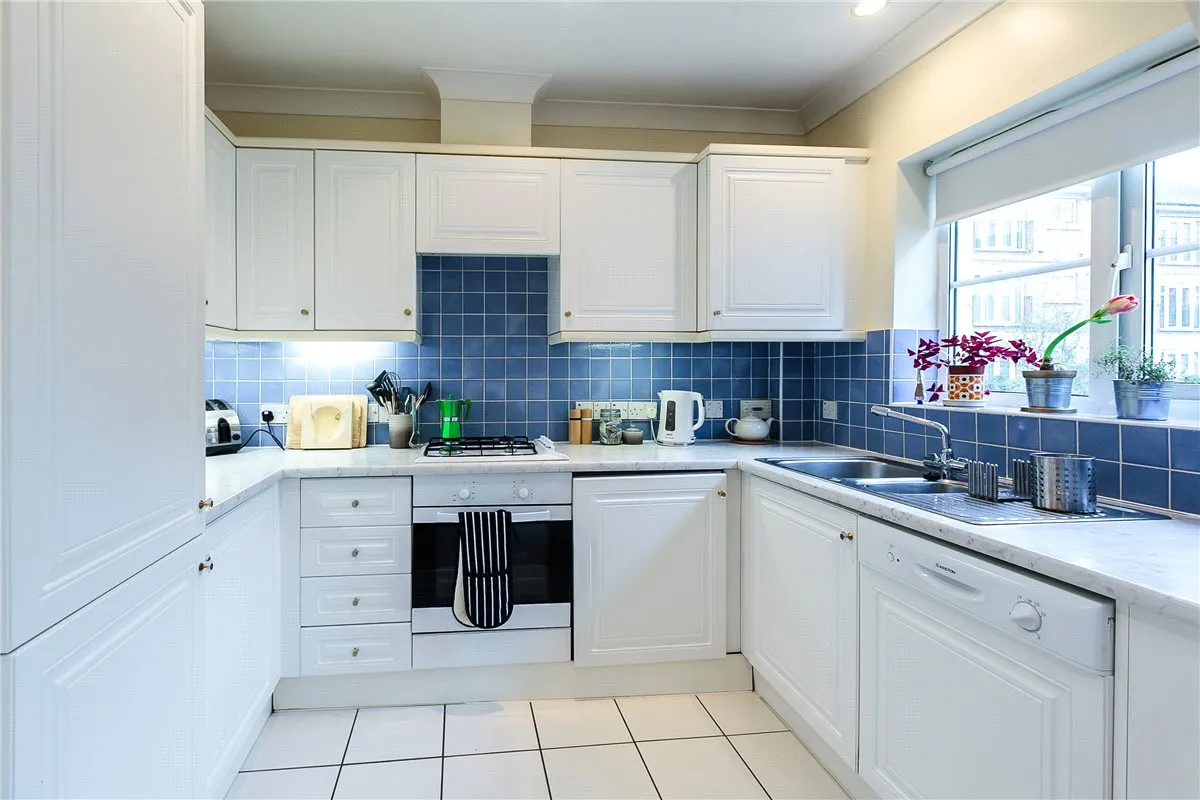 Grandpont Place, Long Ford Close, OX1, photo 2