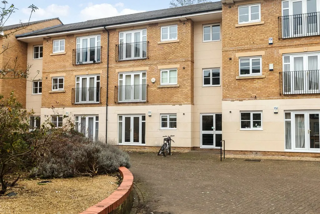 2 bed flat to rent, Grandpont Place, Long Ford Close, OX1