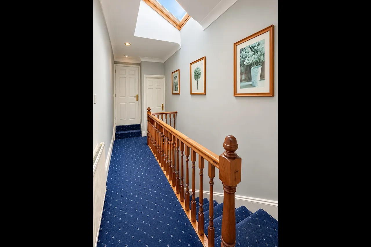 Farnham Road, GU2, photo 7