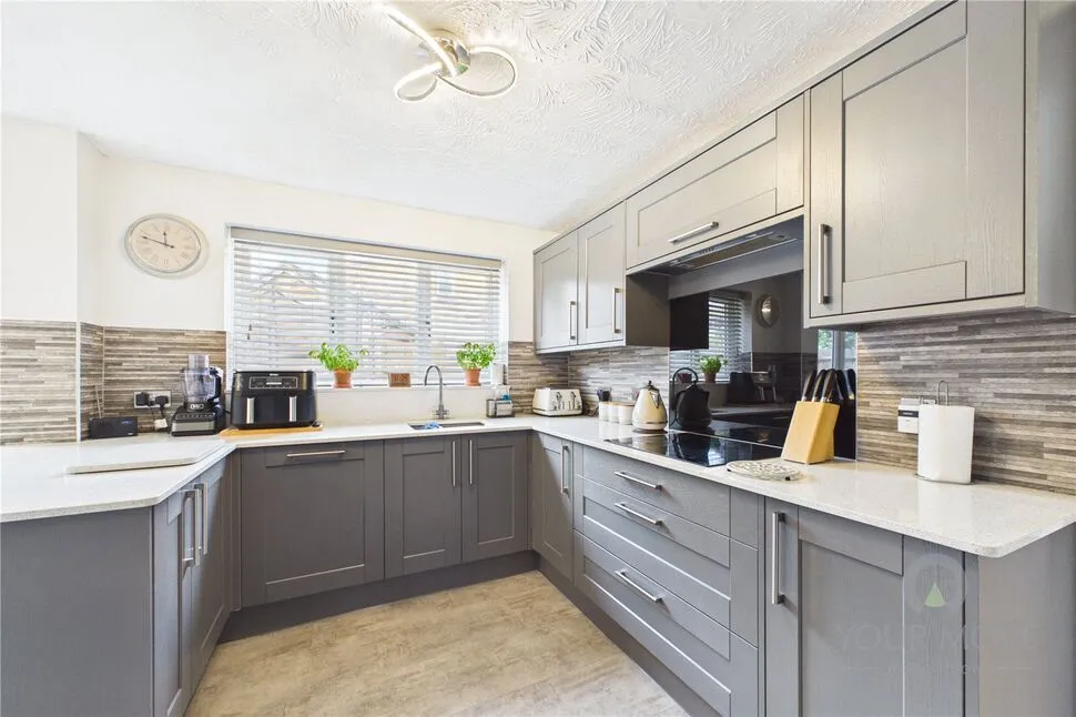 Brunel Drive, Upton, Northamptonshire, NN5, photo 6