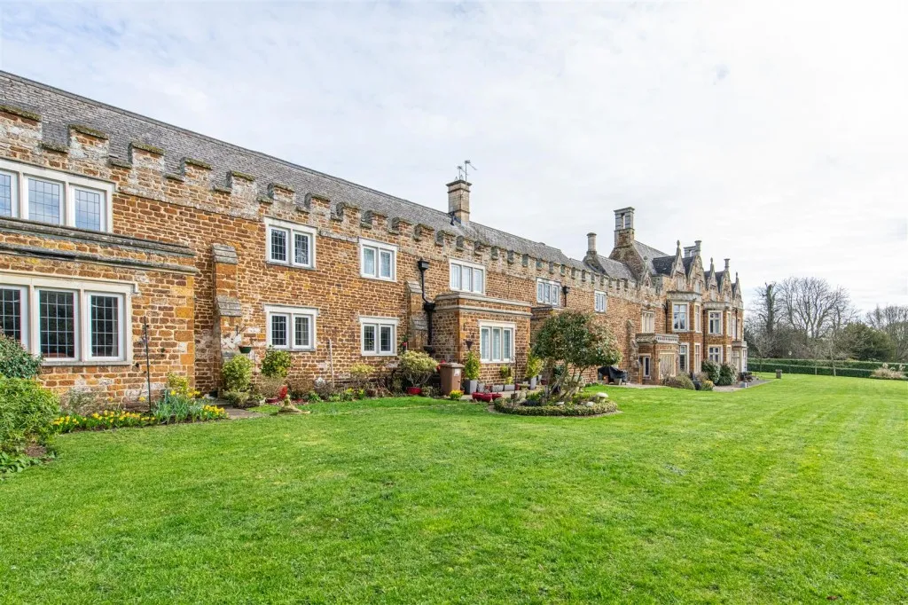Finedon Hall, Finedon, photo 14